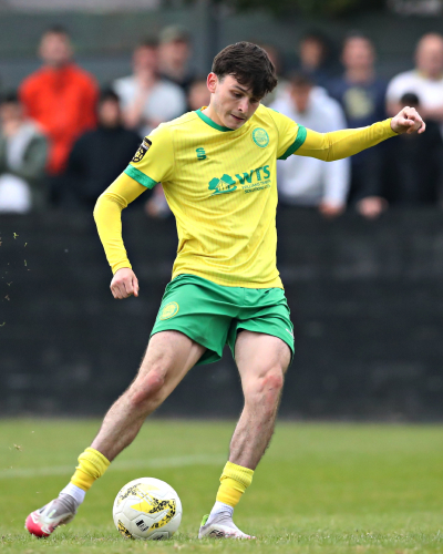 Golden Boot winner Louis Lloyd seals move to St Johnstone